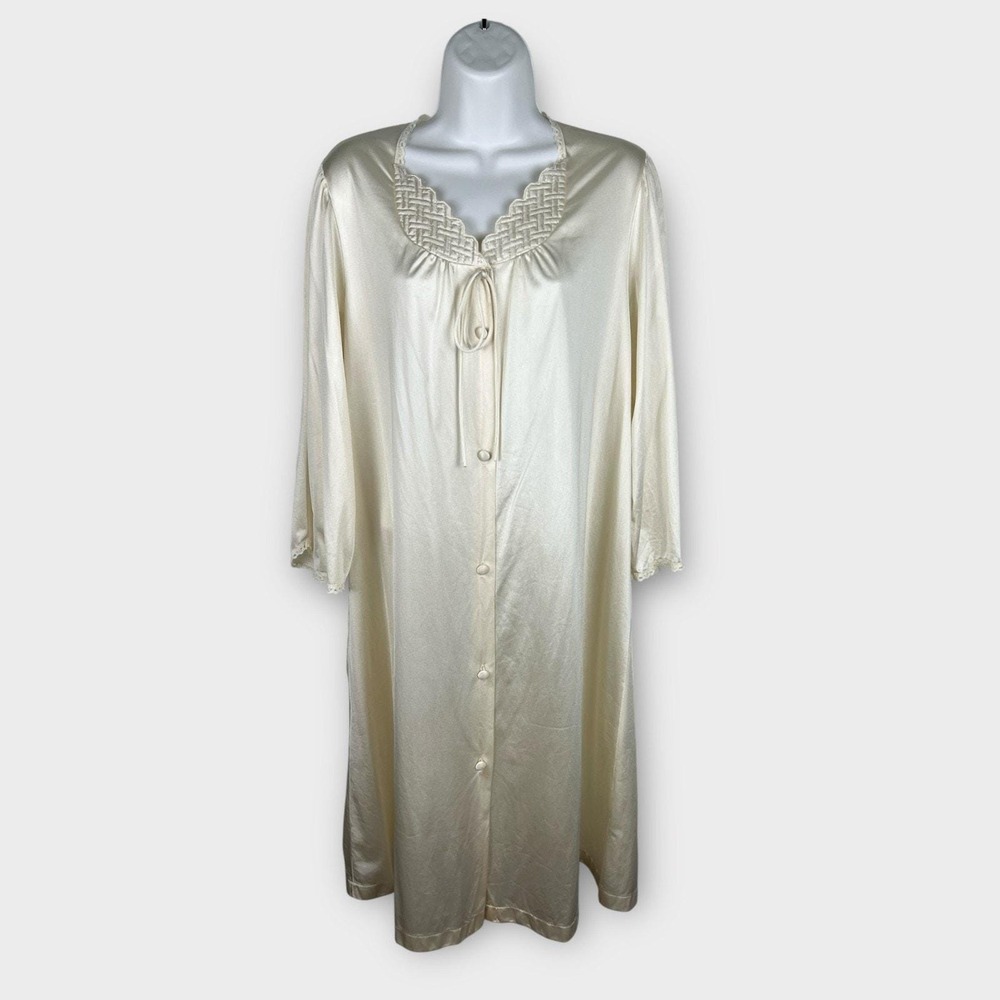 Vintage JCPenney Cream Silky Robe Medium Coquette Grandmacore 70s 80s Loungewear